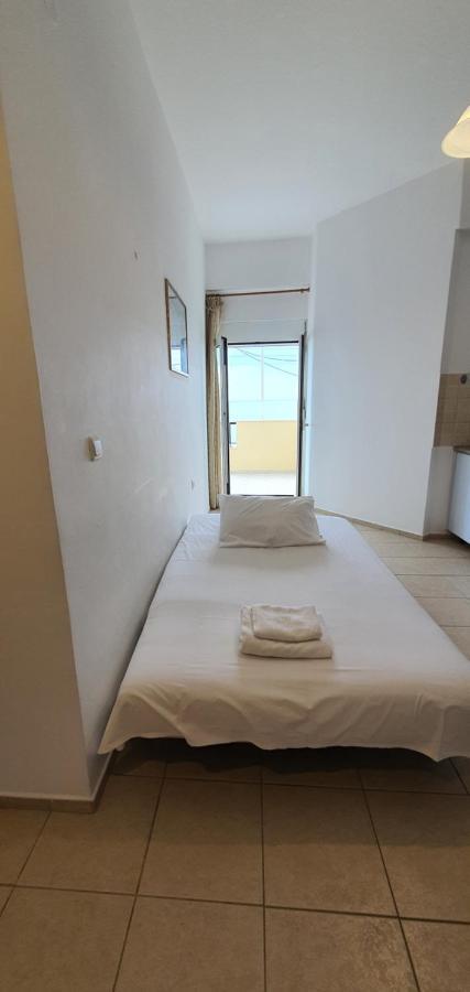 Eirini Apts On The Beach Psari Forada Exterior foto